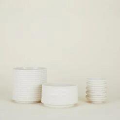 Contour Ribbed Planter - White -Home Furnishing Store AMO.800.10.XXX .000 a RT df6f5f75 38fb 4d53 87cb 6a630acef784