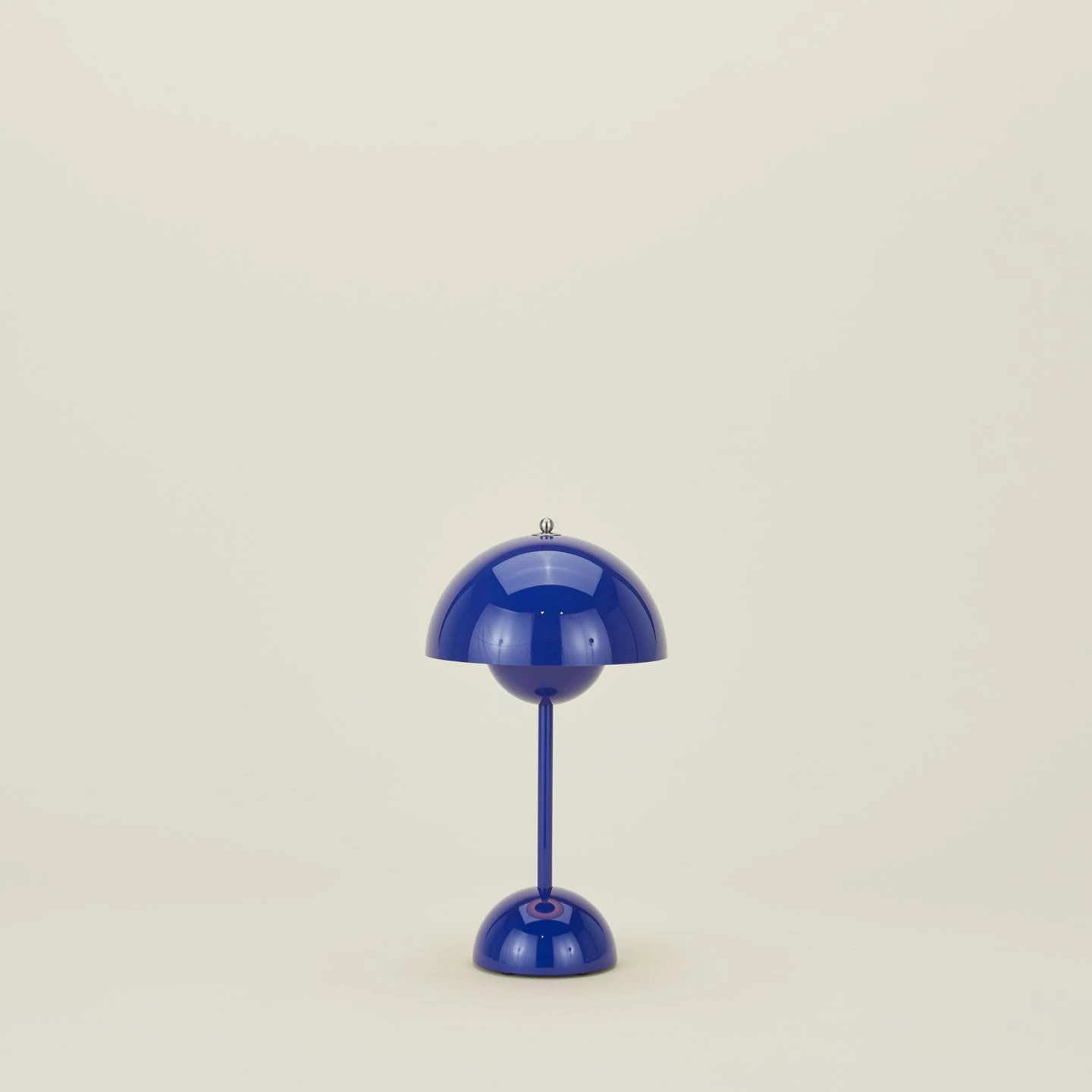 &Tradition Flowerpot Portable Lamp - Cobalt 3 &Tradition Flowerpot Portable Lamp - Cobalt - Image 3