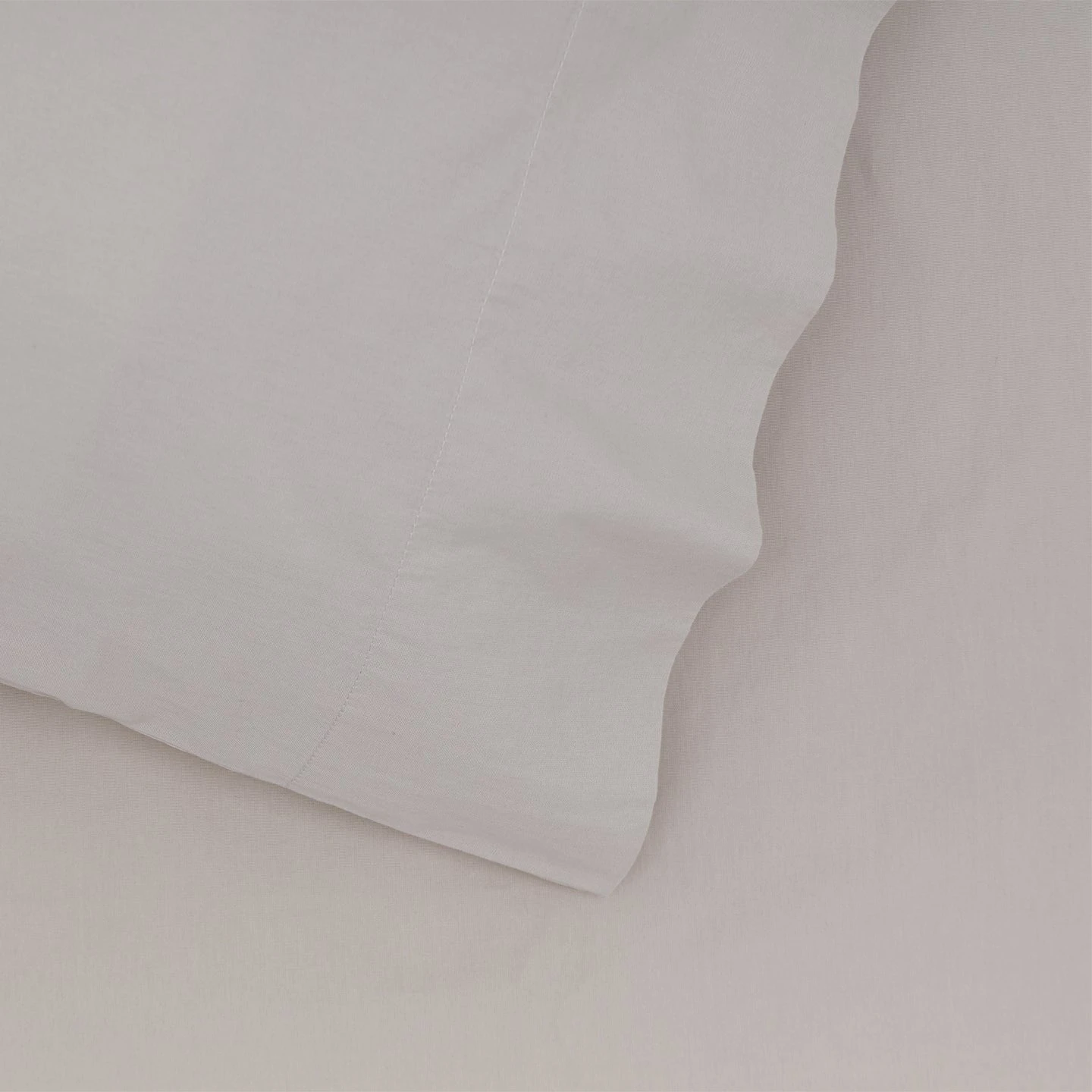 Essential Percale Pillowcases, Set Of 2 - Light Grey 2 Essential Percale Pillowcases, Set Of 2 - Light Grey - Image 2