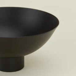 Essential Footed Bowl - Black -Home Furnishing Store HNY.100.20.00X.999 detail