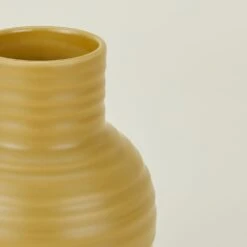Essential Ceramic Vase - Mustard -Home Furnishing Store HNY.100.30.021.365 DETAIL