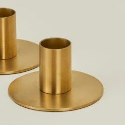 Essential Metal Candle Holders, Set Of 2 - Brass -Home Furnishing Store HNY.100.40.010.BRS detail 2 RT