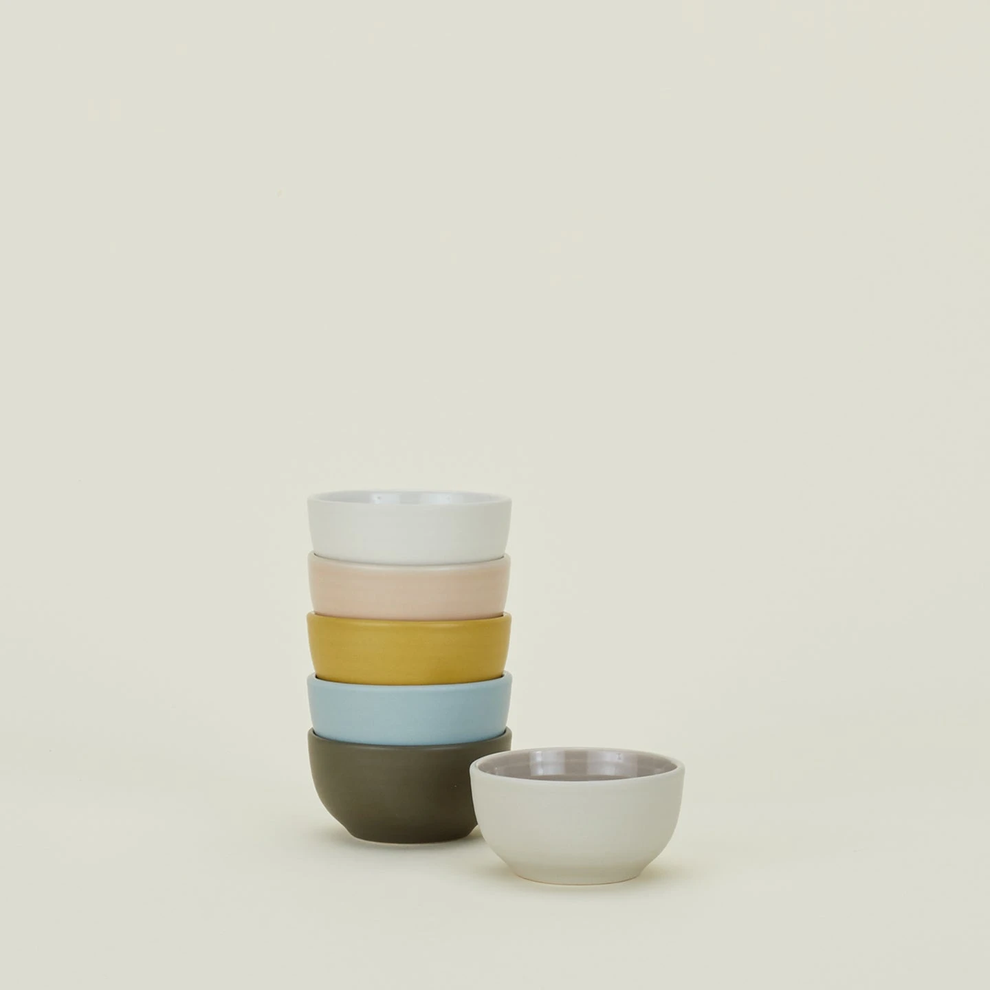 Essential Extra Small Bowl, Set Of 2 - Light Grey 4 Essential Extra Small Bowl, Set Of 2 - Light Grey - Image 4