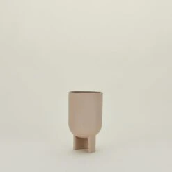 Serene Flowerpot - Sand -Home Furnishing Store KDS.800.10.002.045 a RT