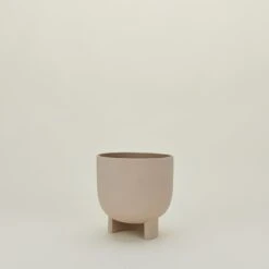 Serene Flowerpot - Sand -Home Furnishing Store KDS.800.10.003.045 a