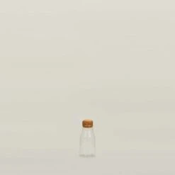 Kinto Glass + Cork Bottle -Home Furnishing Store KTO.500.20.002.000 a d3cb58bc f9aa 40e0 bbd2 5dfa6c784d49