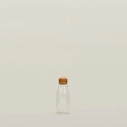 Kinto Glass + Cork Bottle -Home Furnishing Store KTO.500.20.003.000 a 8d435d7b f324 4787 9320 ad443d874fe2