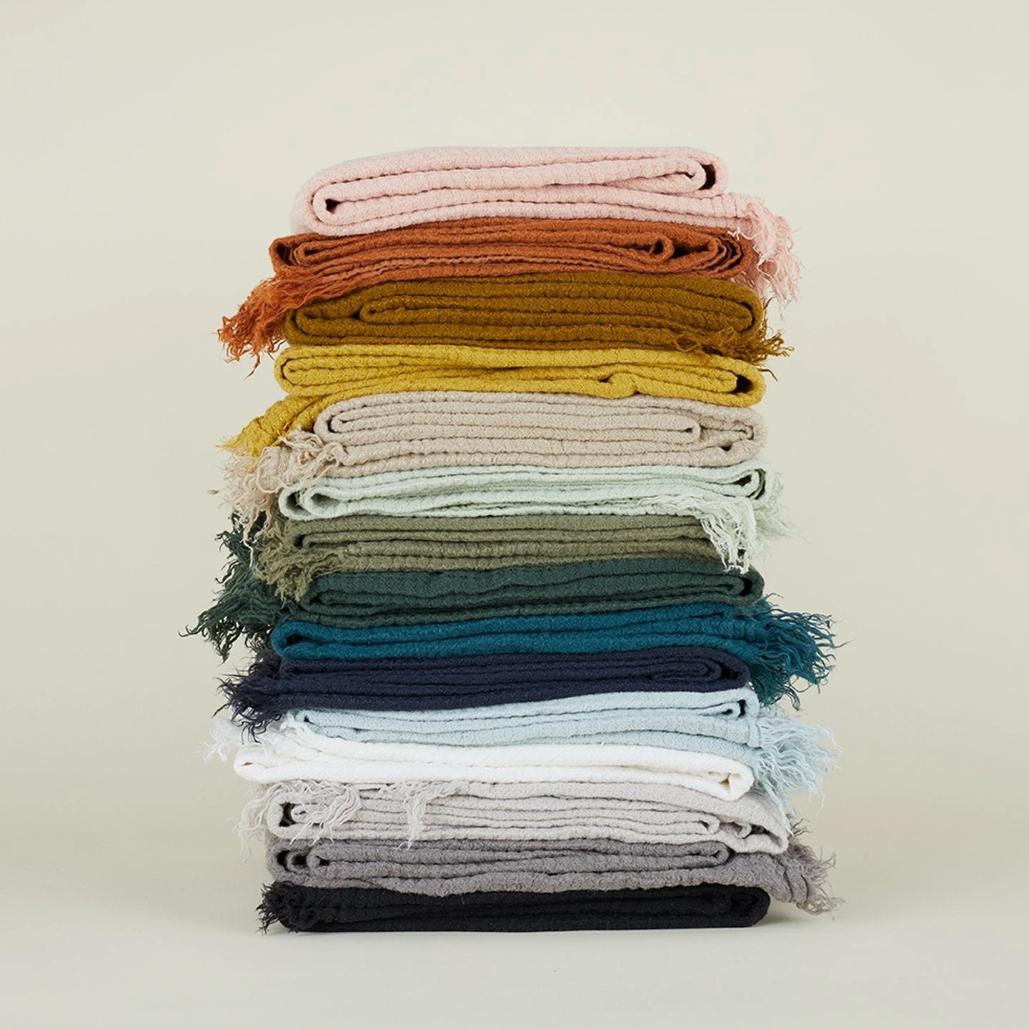 Simple Linen Throw - Sky 2 Simple Linen Throw - Sky - Image 2