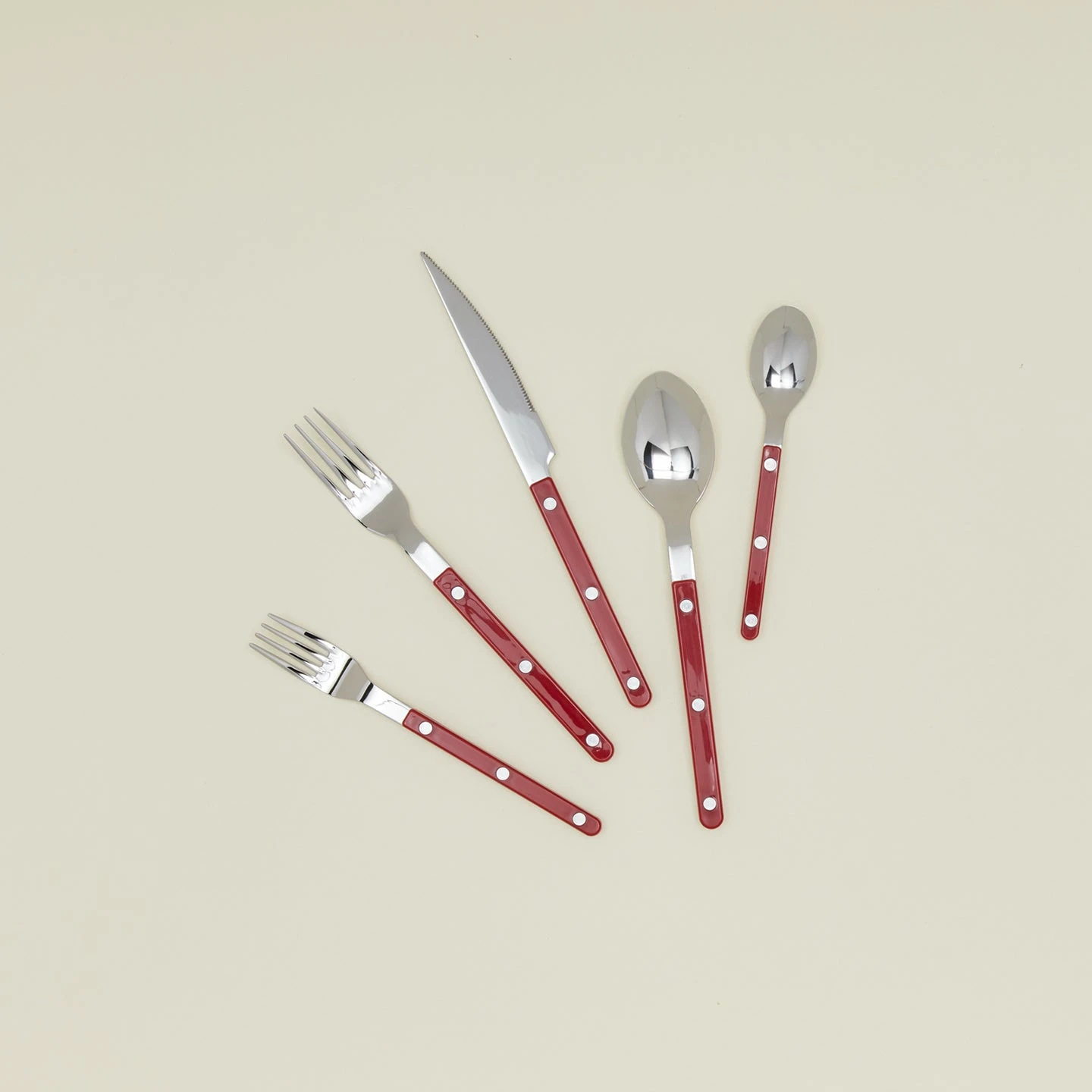 Sabre Bistrot Flatware - Burgundy 2 Sabre Bistrot Flatware - Burgundy - Image 2