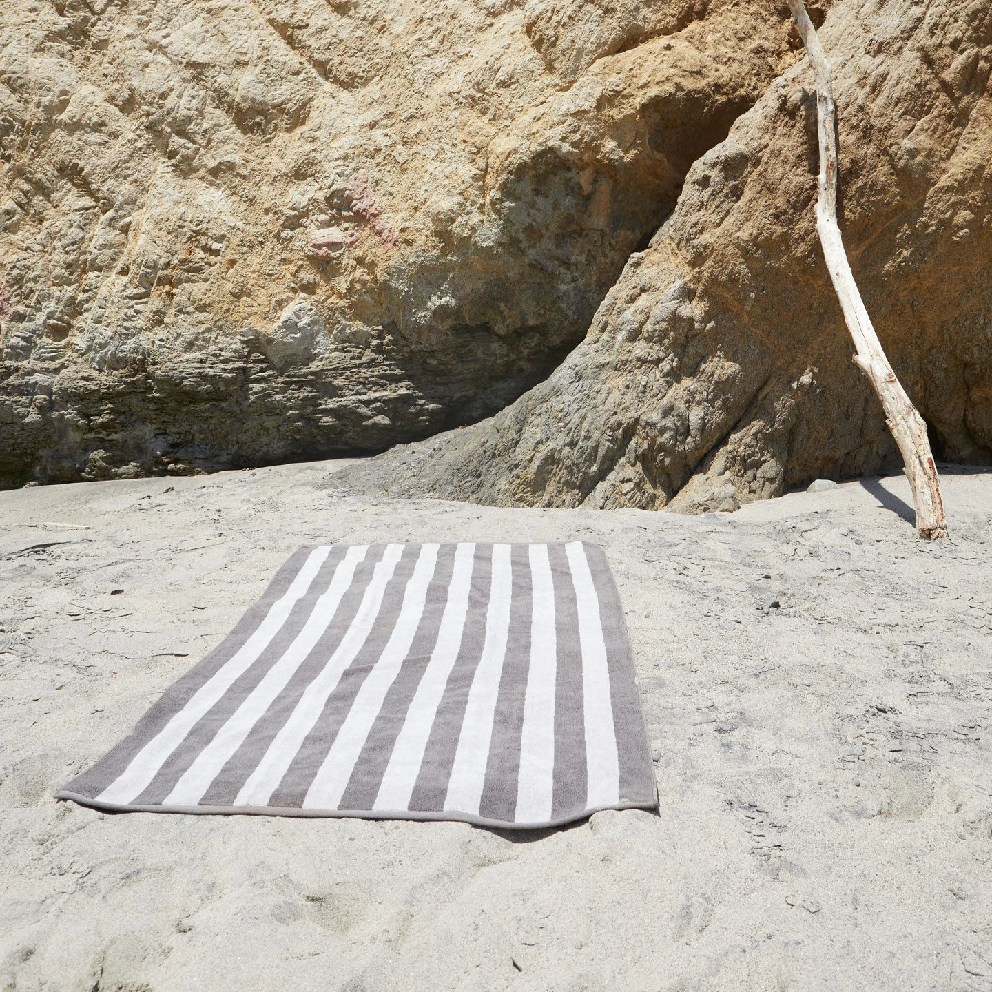 Simple Striped Terry Beach Towel - Light Grey/Dark Grey 2 Simple Striped Terry Beach Towel - Light Grey/Dark Grey - Image 2
