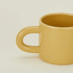 Everyday Mug - Marigold -Home Furnishing Store tellefsen atelier marigold everyday mug detail TFA.500.10.002.240